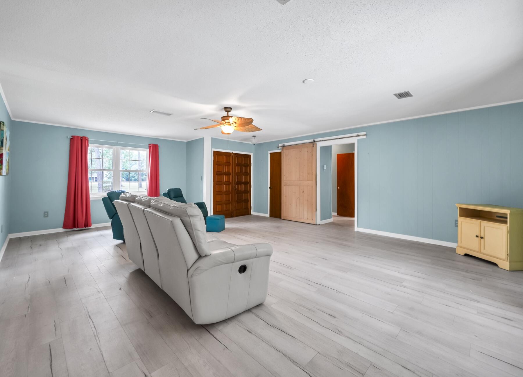 14034 331 Business Freeport FL 32439