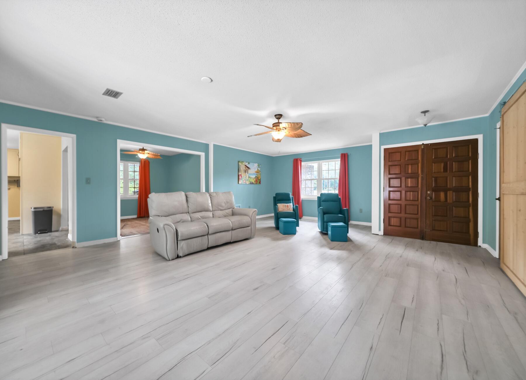 14034 331 Business Freeport FL 32439
