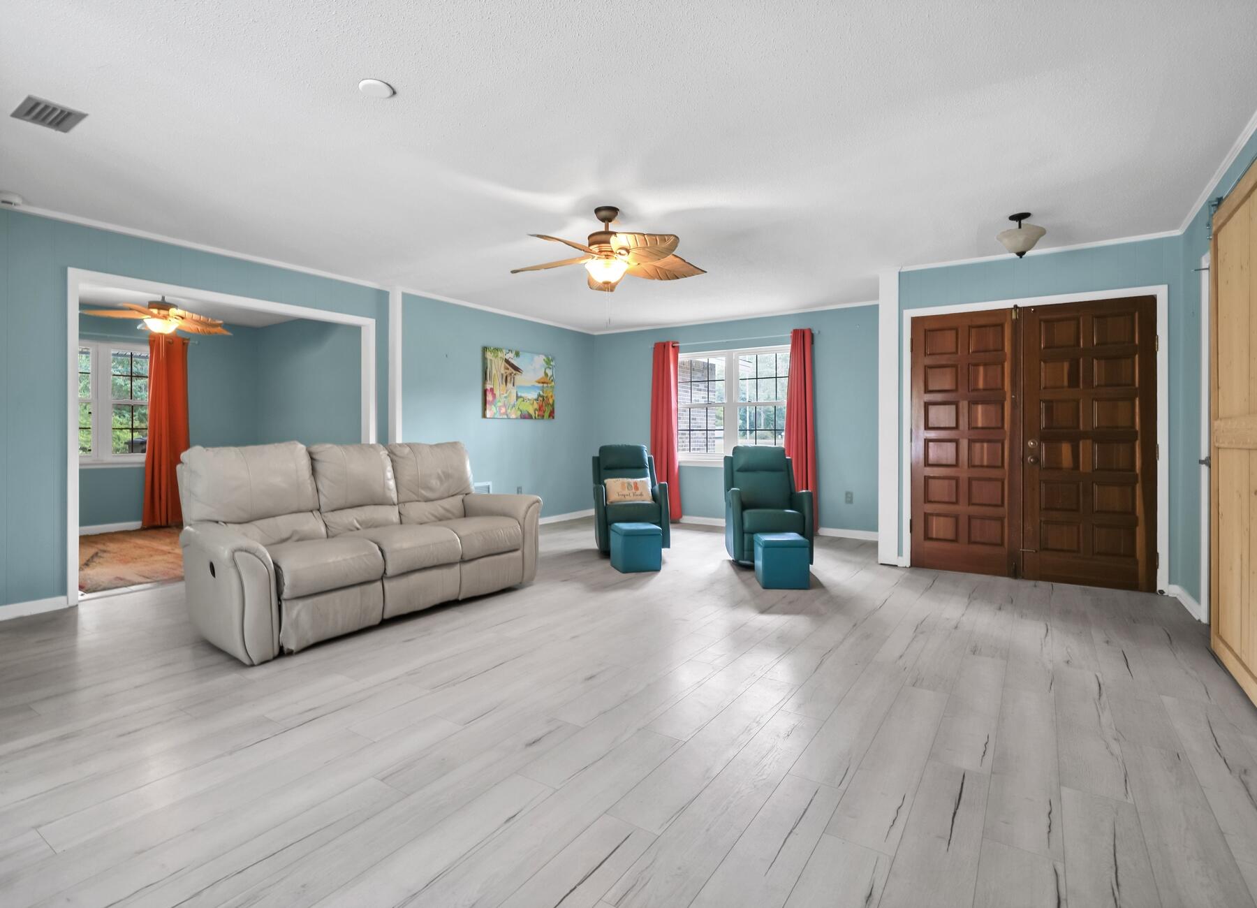 14034 331 Business Freeport FL 32439