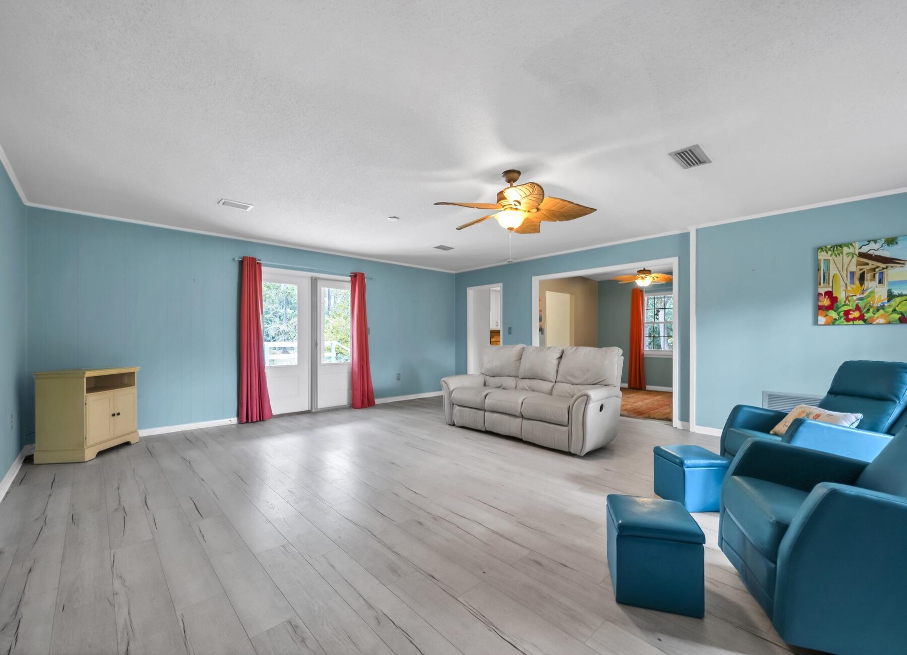 14034 331 Business Freeport FL 32439
