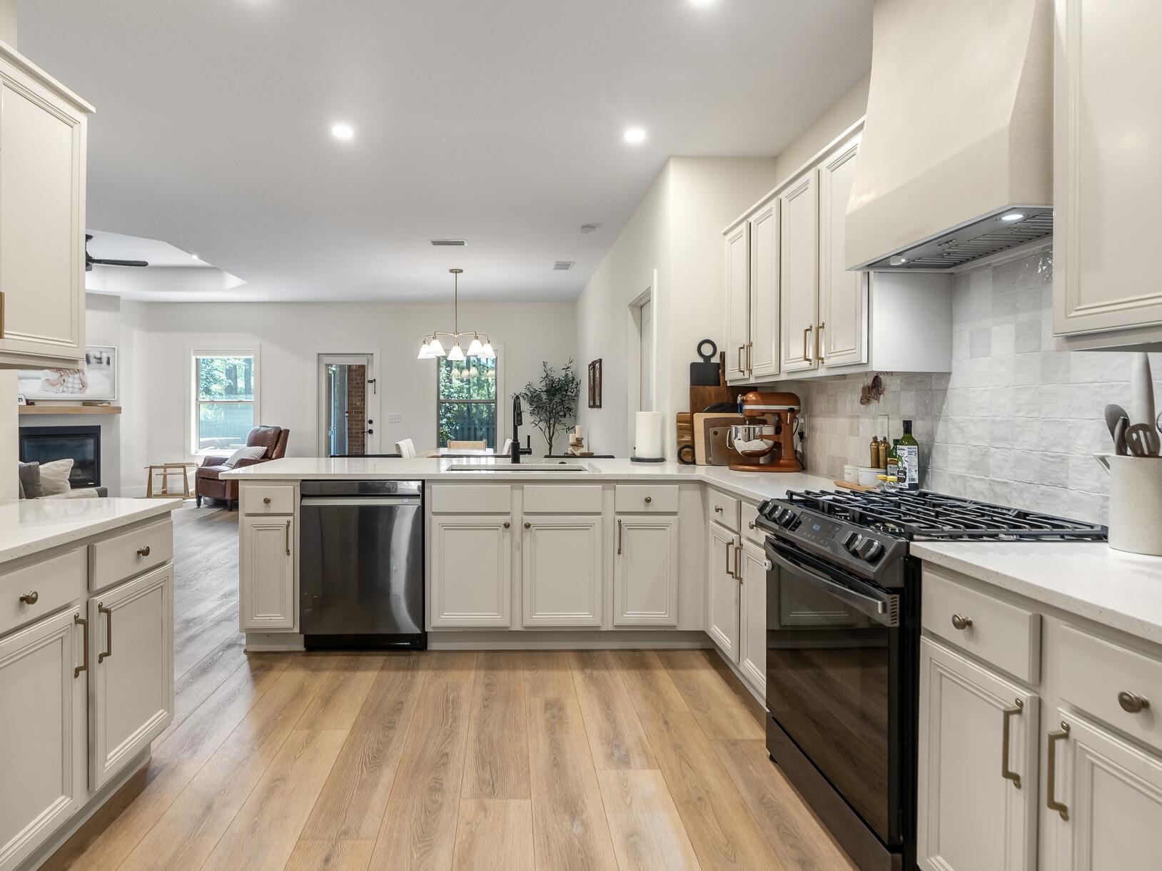 53 Dickens Drive Freeport FL 32439