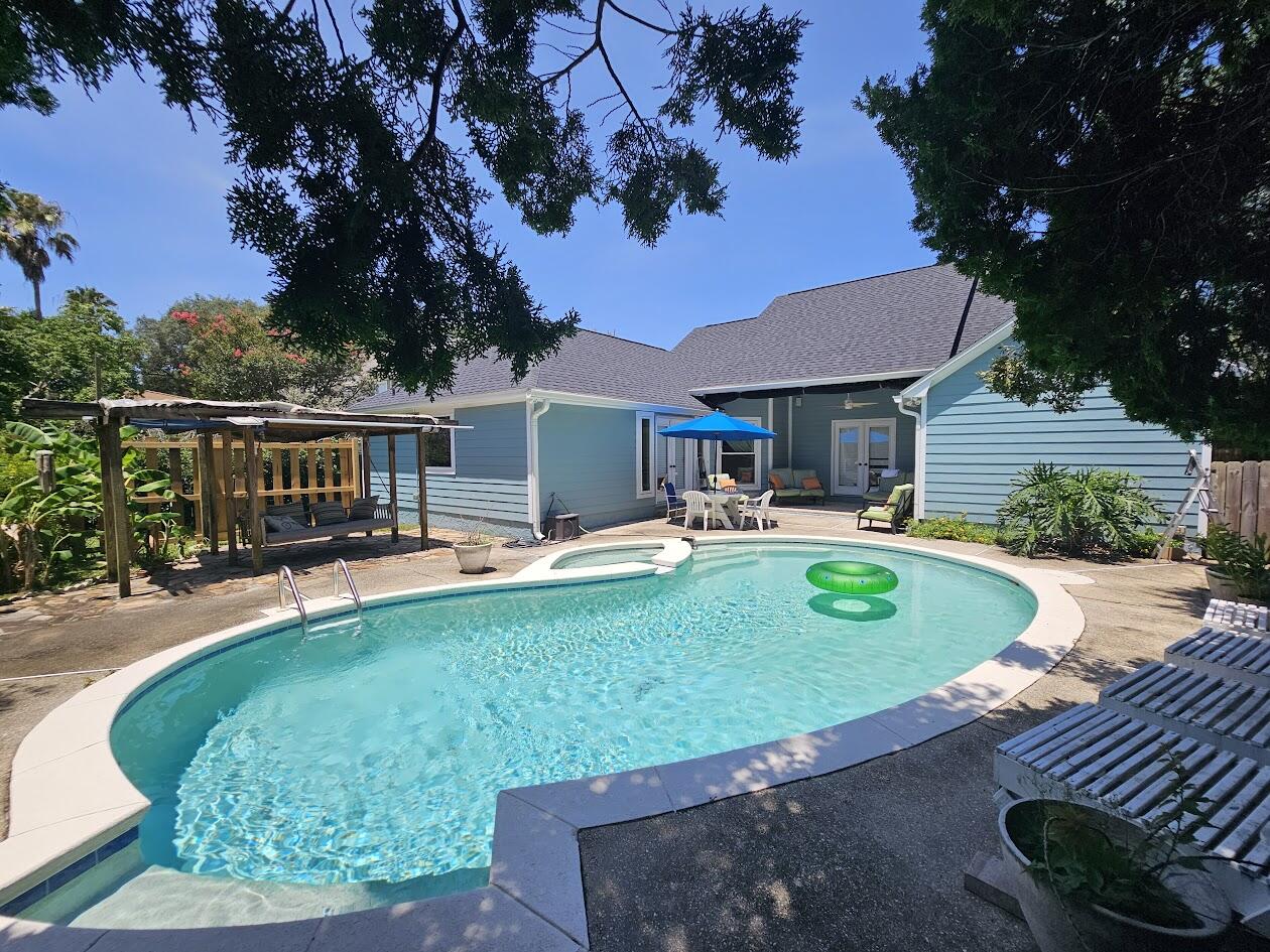1131 Bay Destin FL 32541