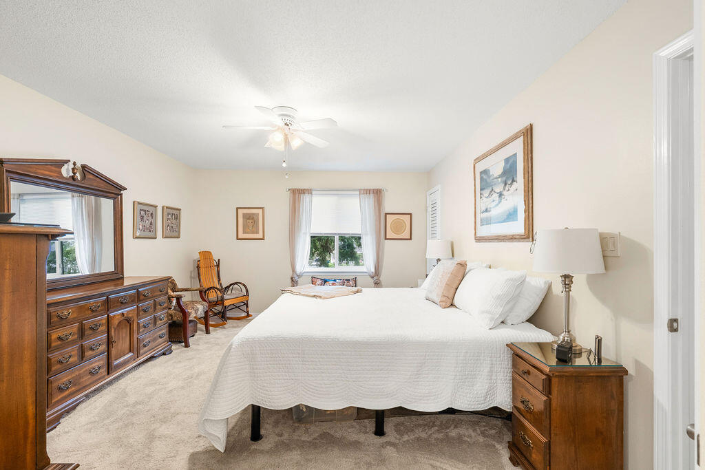 15 Winfield Way Mary Esther FL 32569