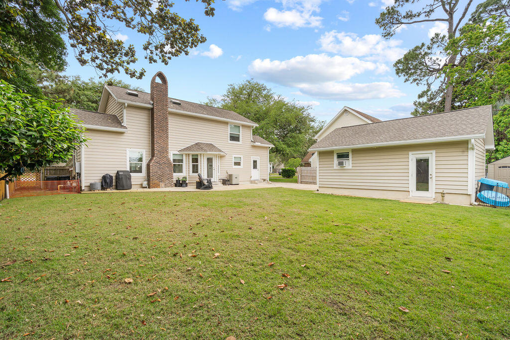 15 Winfield Way Mary Esther FL 32569