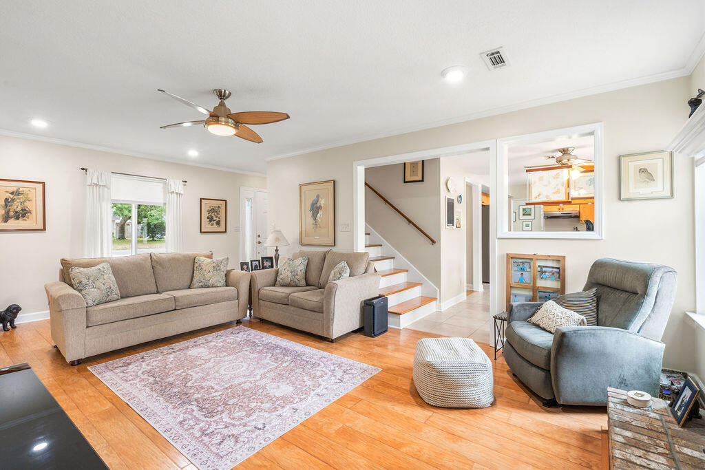 15 Winfield Way Mary Esther FL 32569