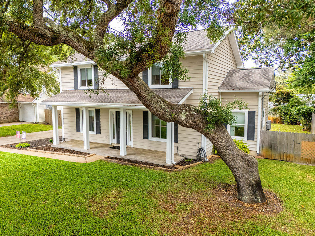 15 Winfield Way Mary Esther FL 32569