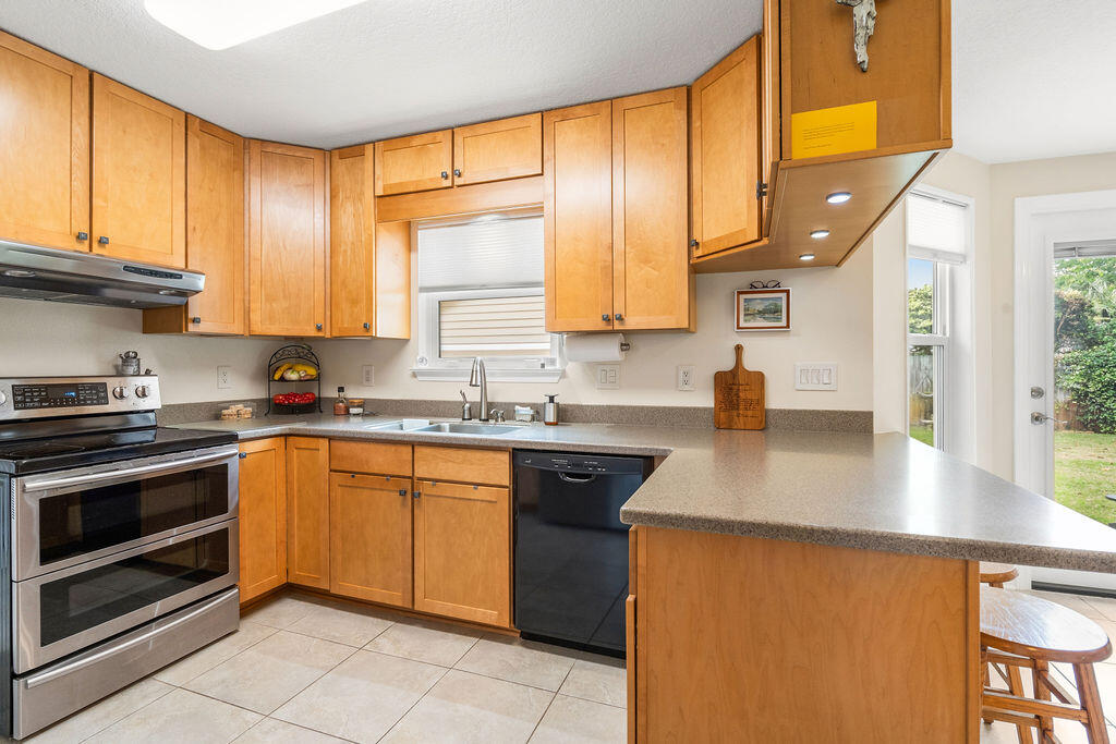 15 Winfield Way Mary Esther FL 32569
