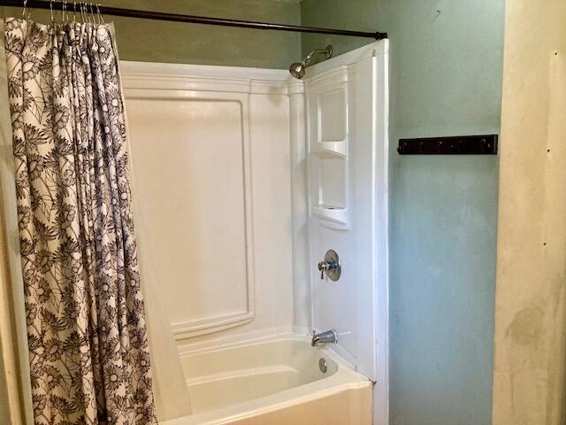 127 N 10th Street Defuniak Springs FL 32433