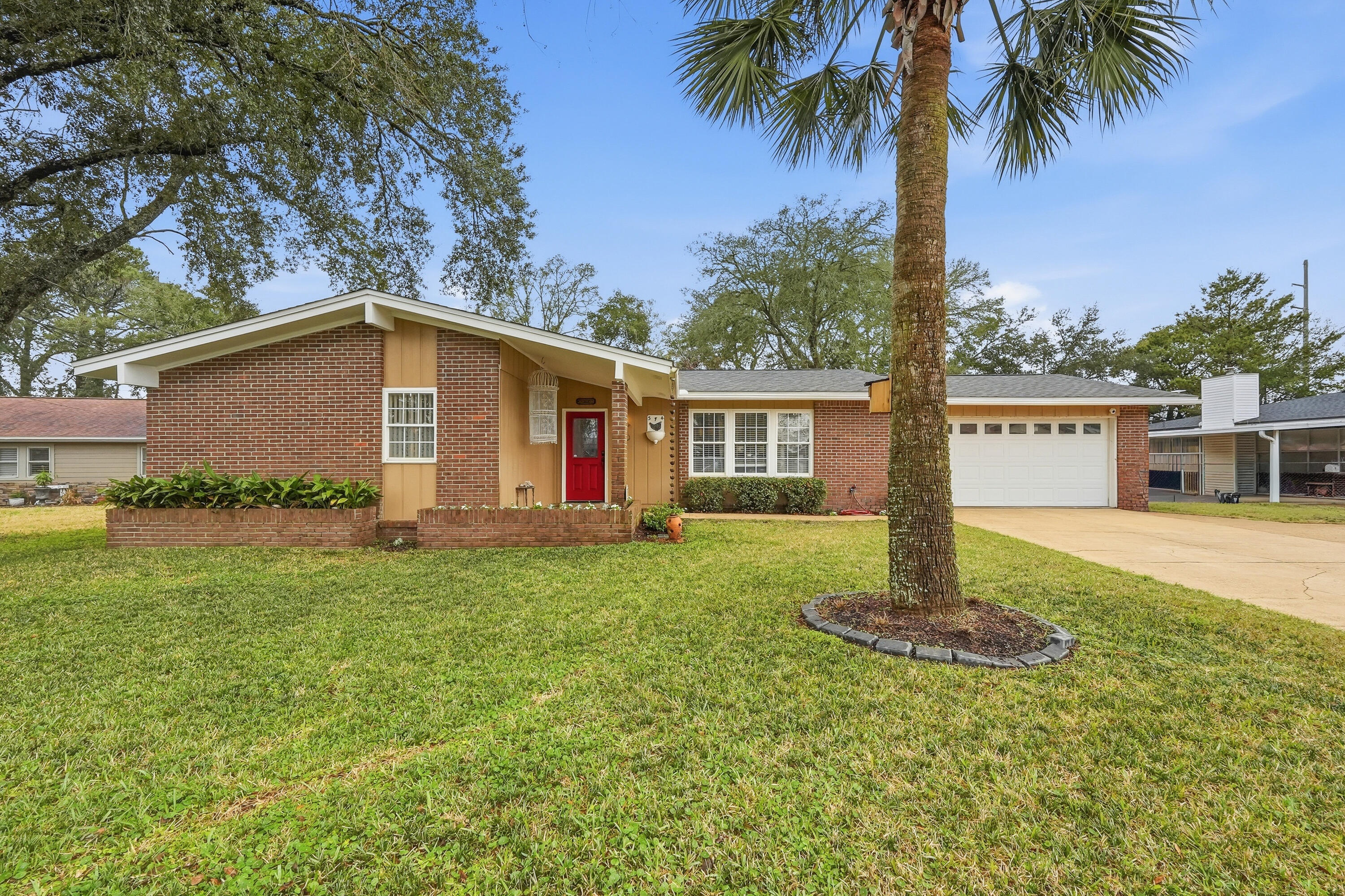 374 NW Makron Drive Fort Walton Beach FL 32548