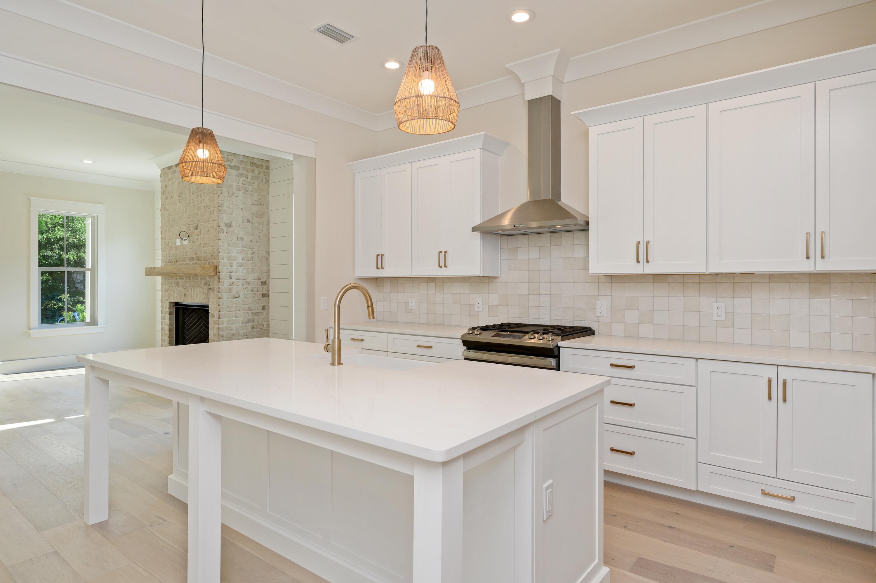 289 E Glen Avenue Valparaiso FL 32580