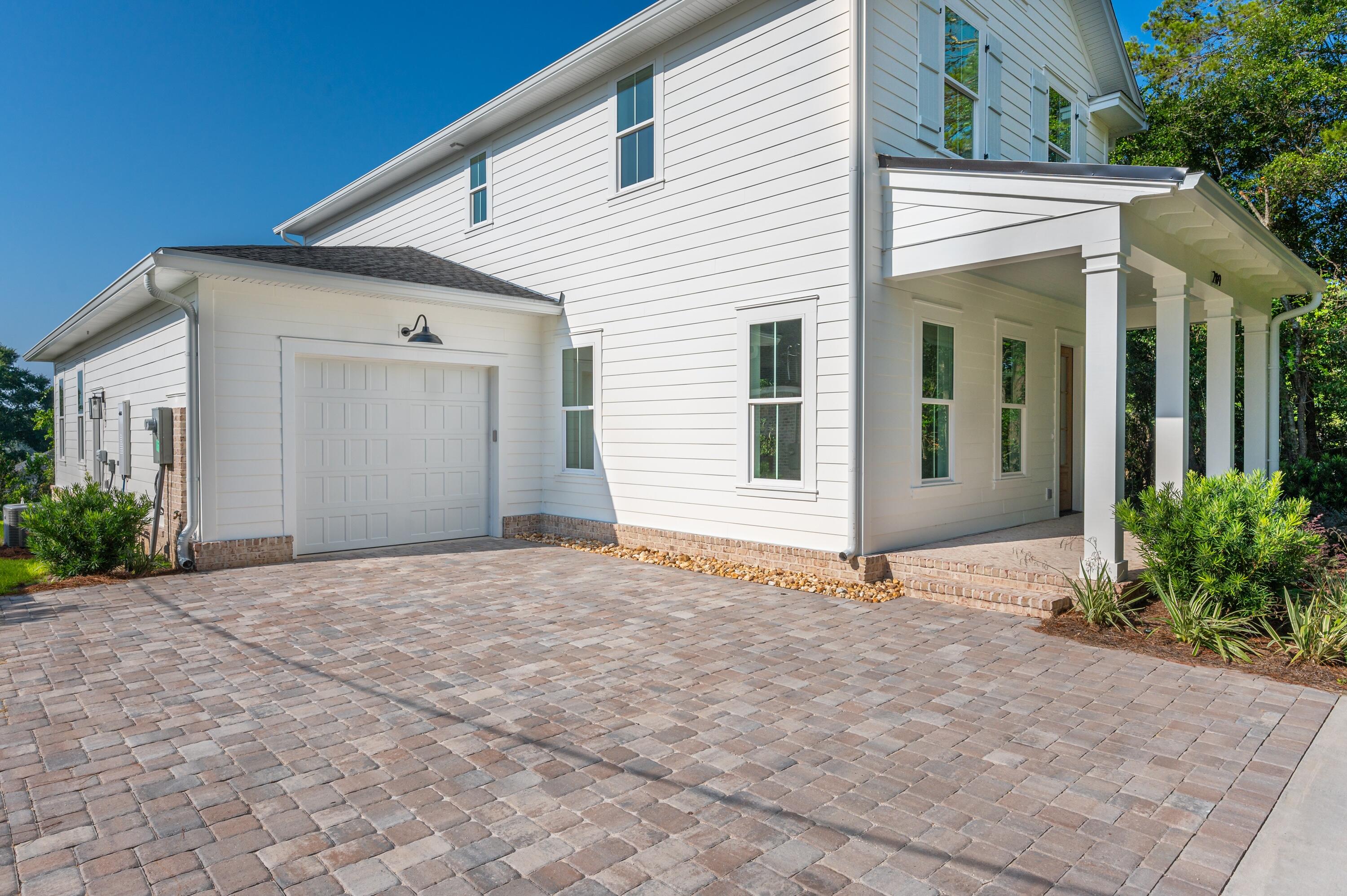 289 E Glen Avenue Valparaiso FL 32580