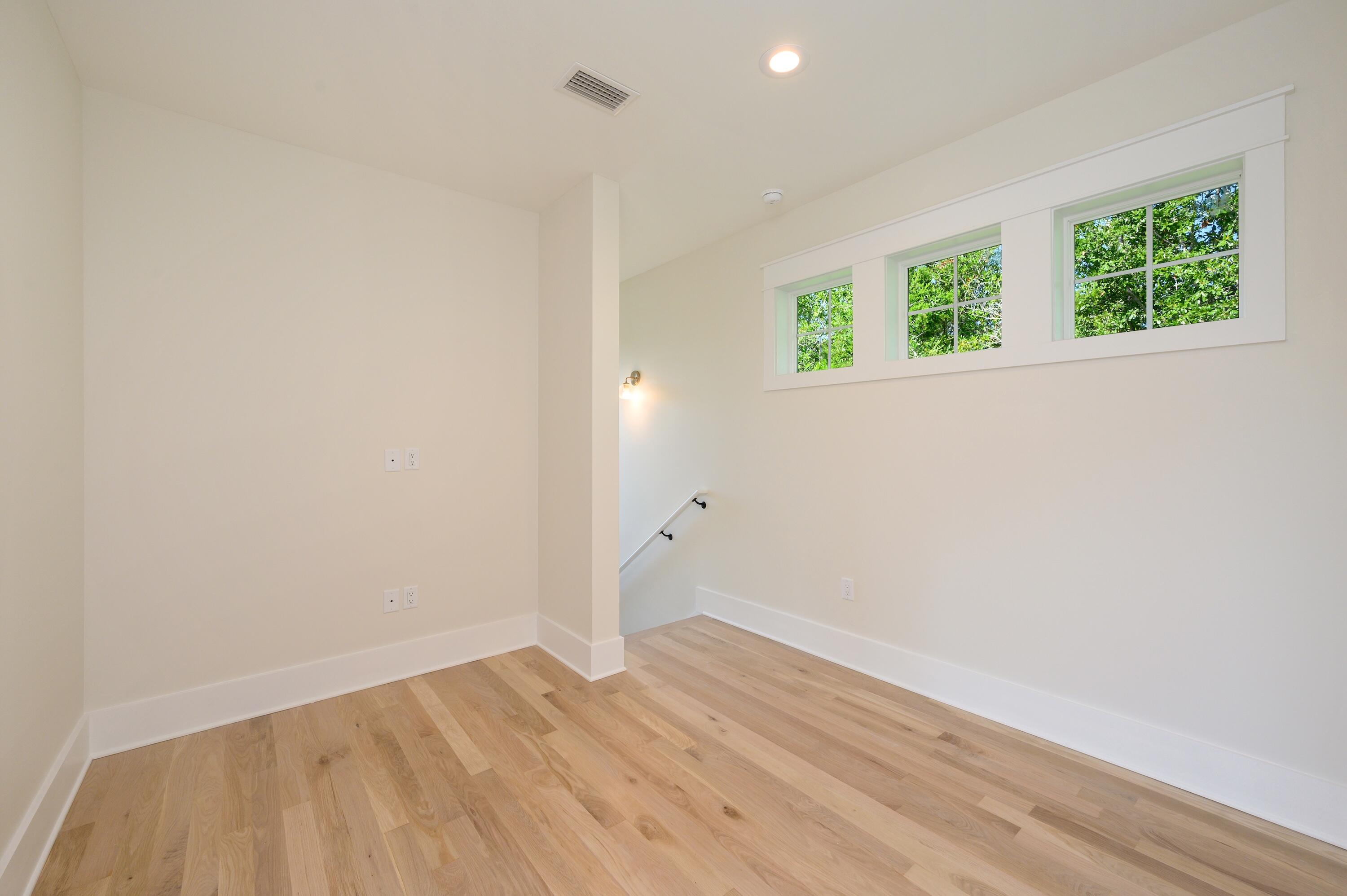 289 E Glen Avenue Valparaiso FL 32580