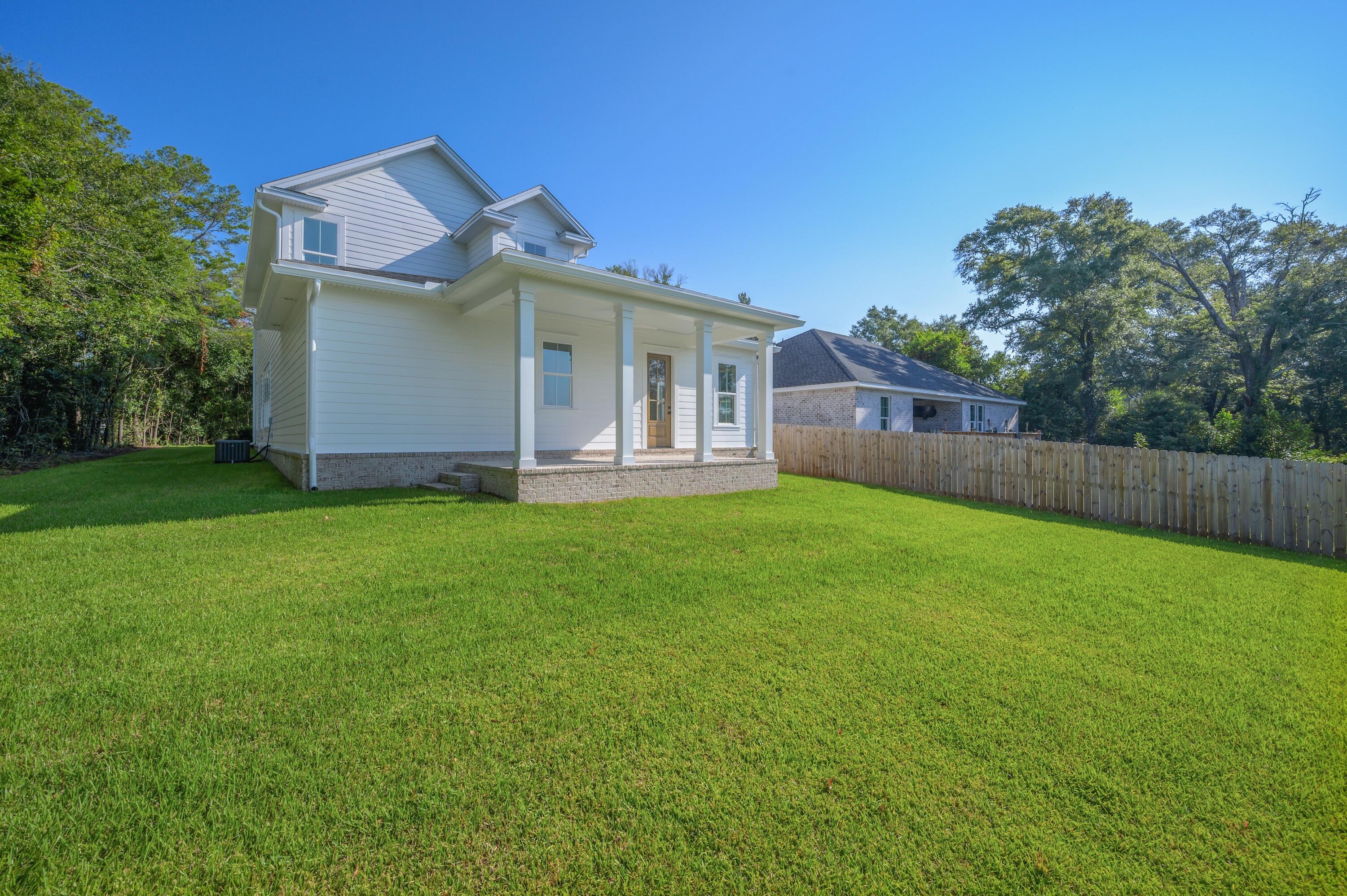 289 E Glen Avenue Valparaiso FL 32580
