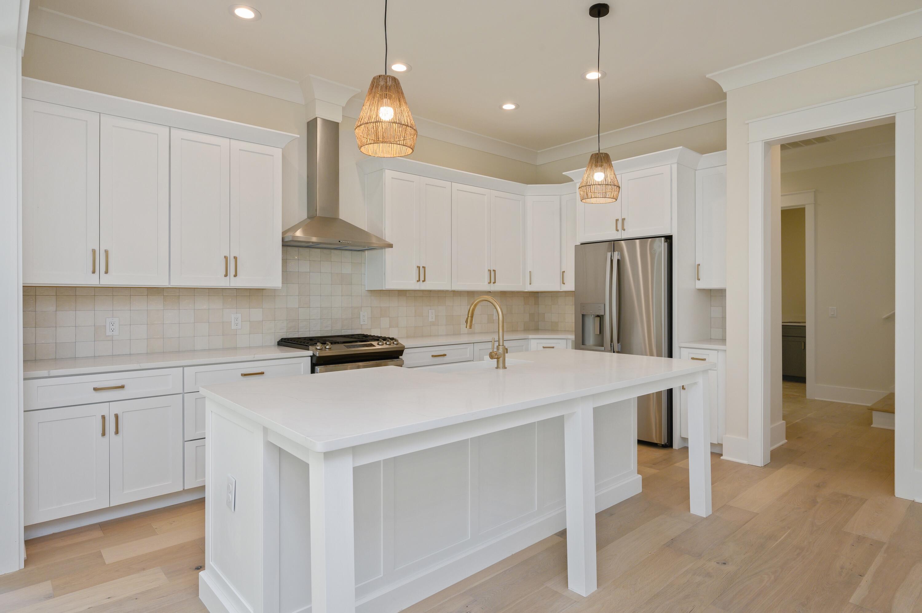 289 E Glen Avenue Valparaiso FL 32580