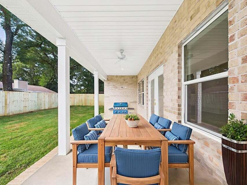 1617 Moore Street Niceville FL 32578