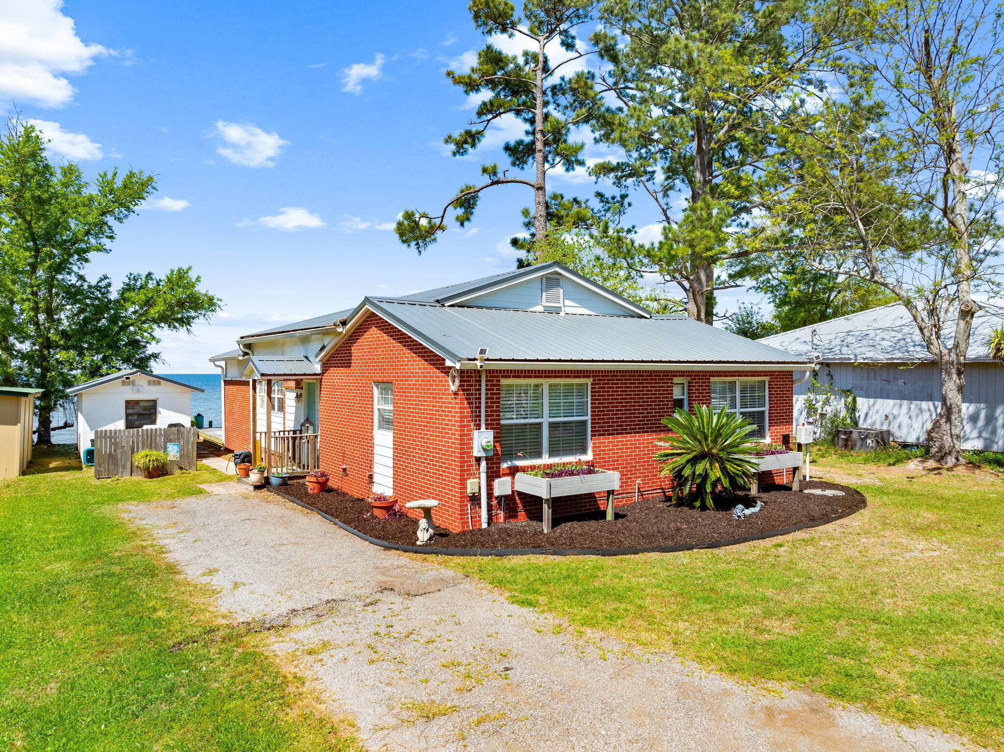 2554 Bay Grove Road Freeport FL 32439
