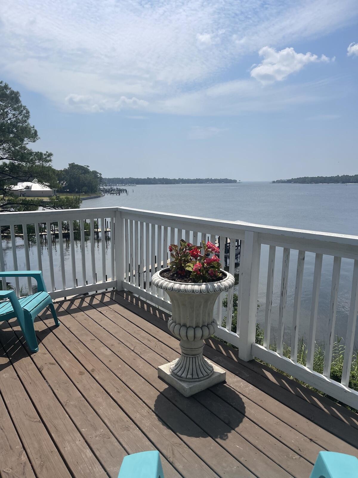 197 Bayshore Drive Niceville FL 32578