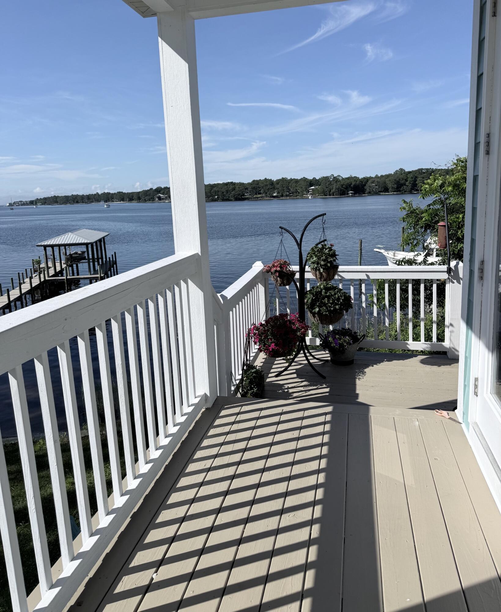 197 Bayshore Drive Niceville FL 32578