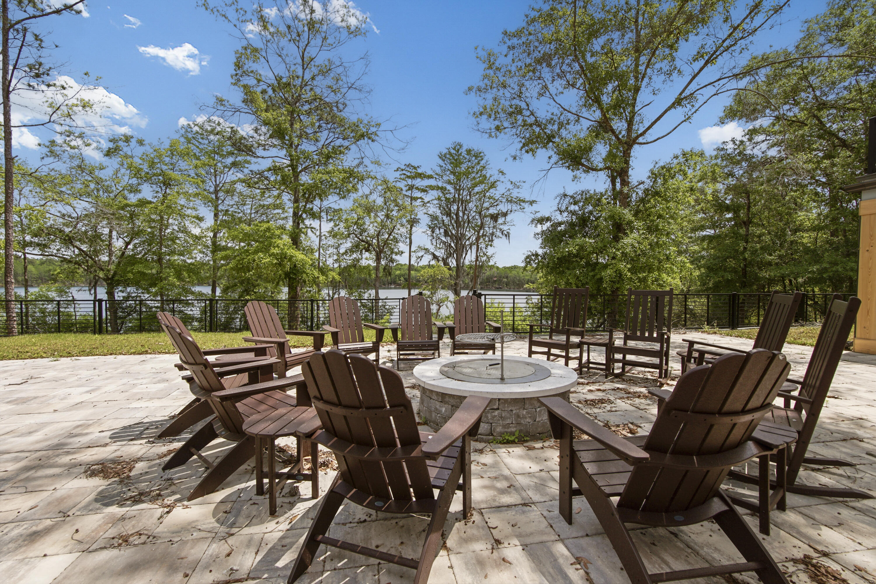 182 Blue Pond Circle Ponce De Leon FL 32455