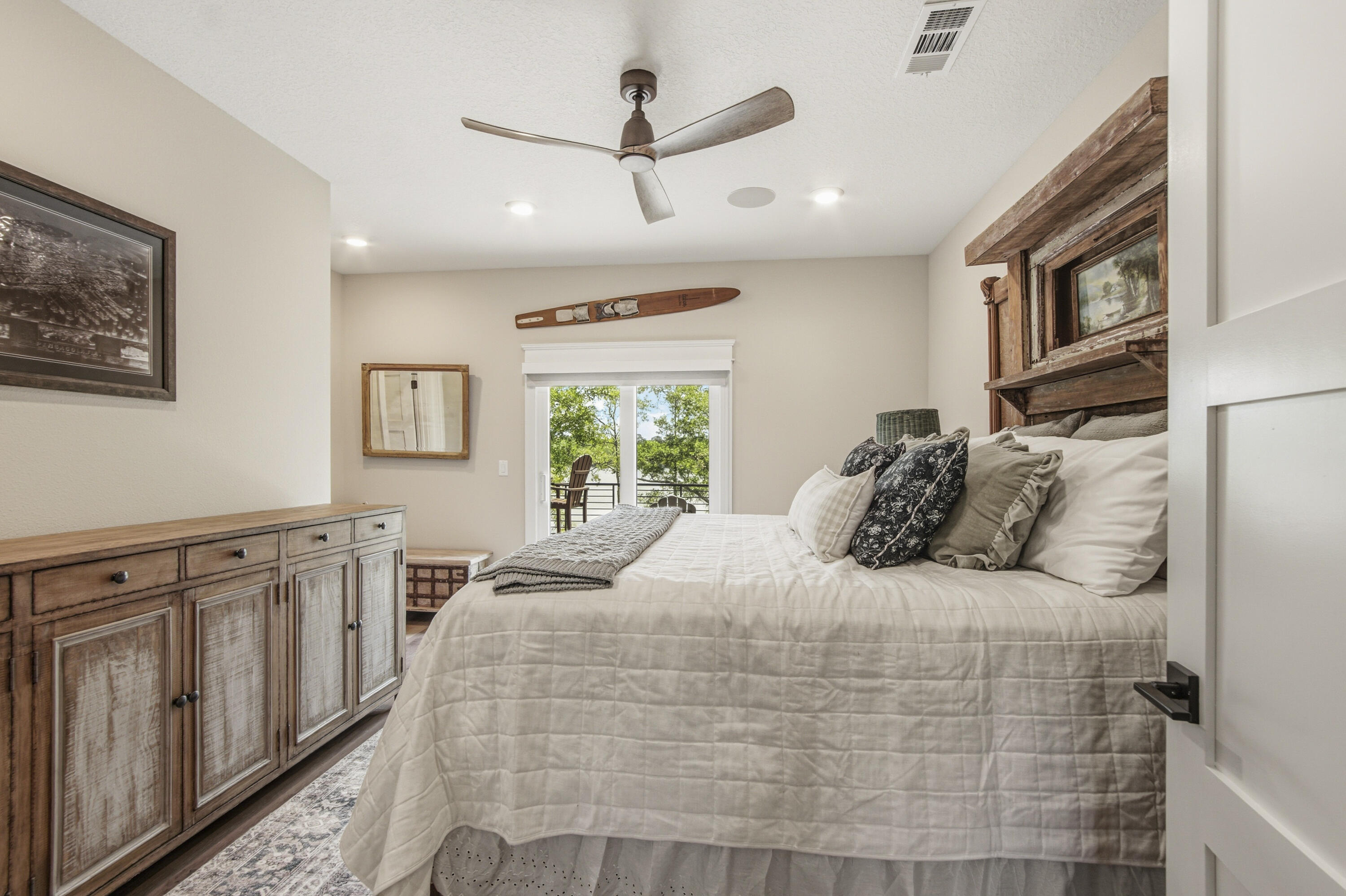 182 Blue Pond Circle Ponce De Leon FL 32455