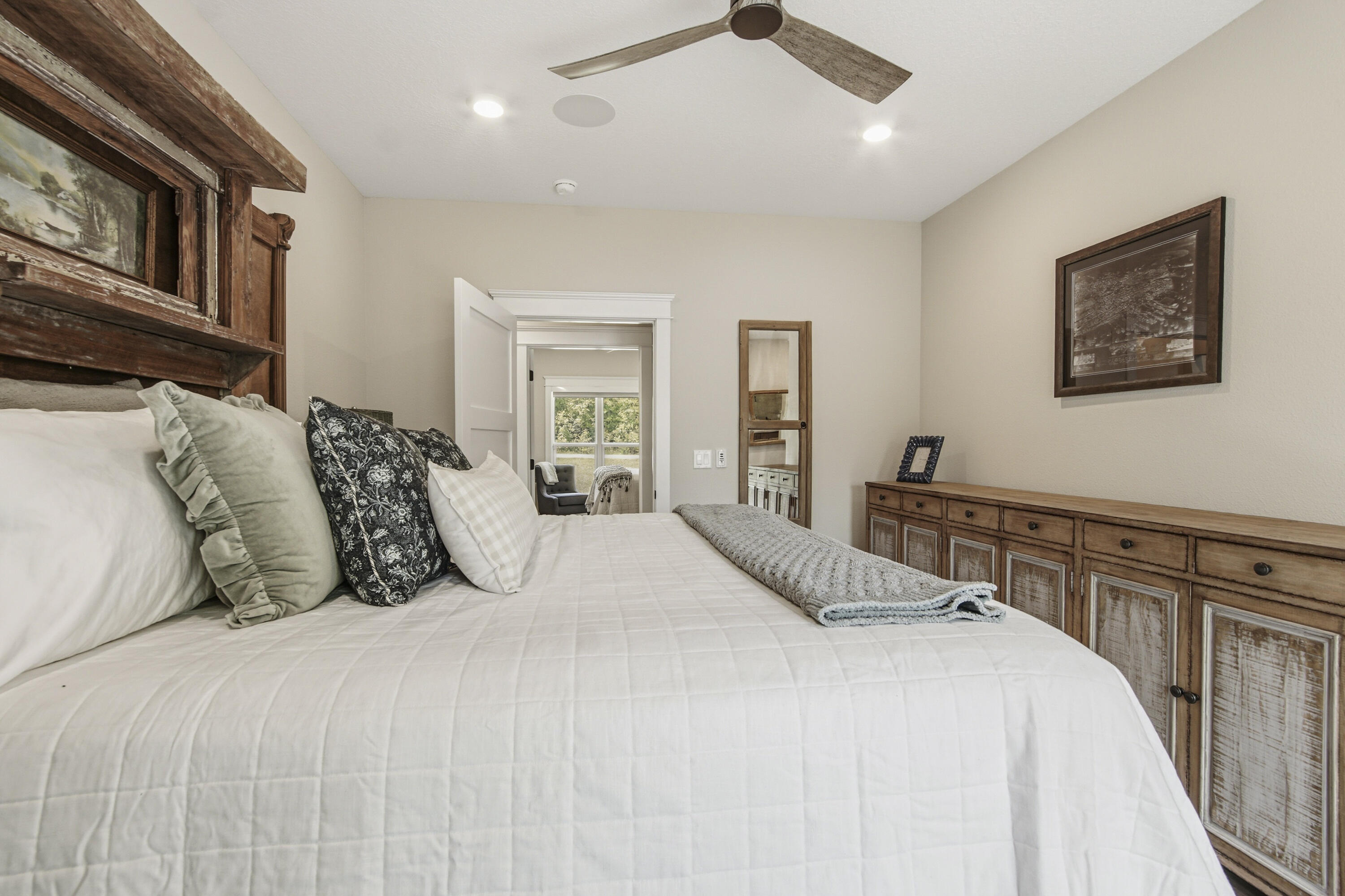 182 Blue Pond Circle Ponce De Leon FL 32455