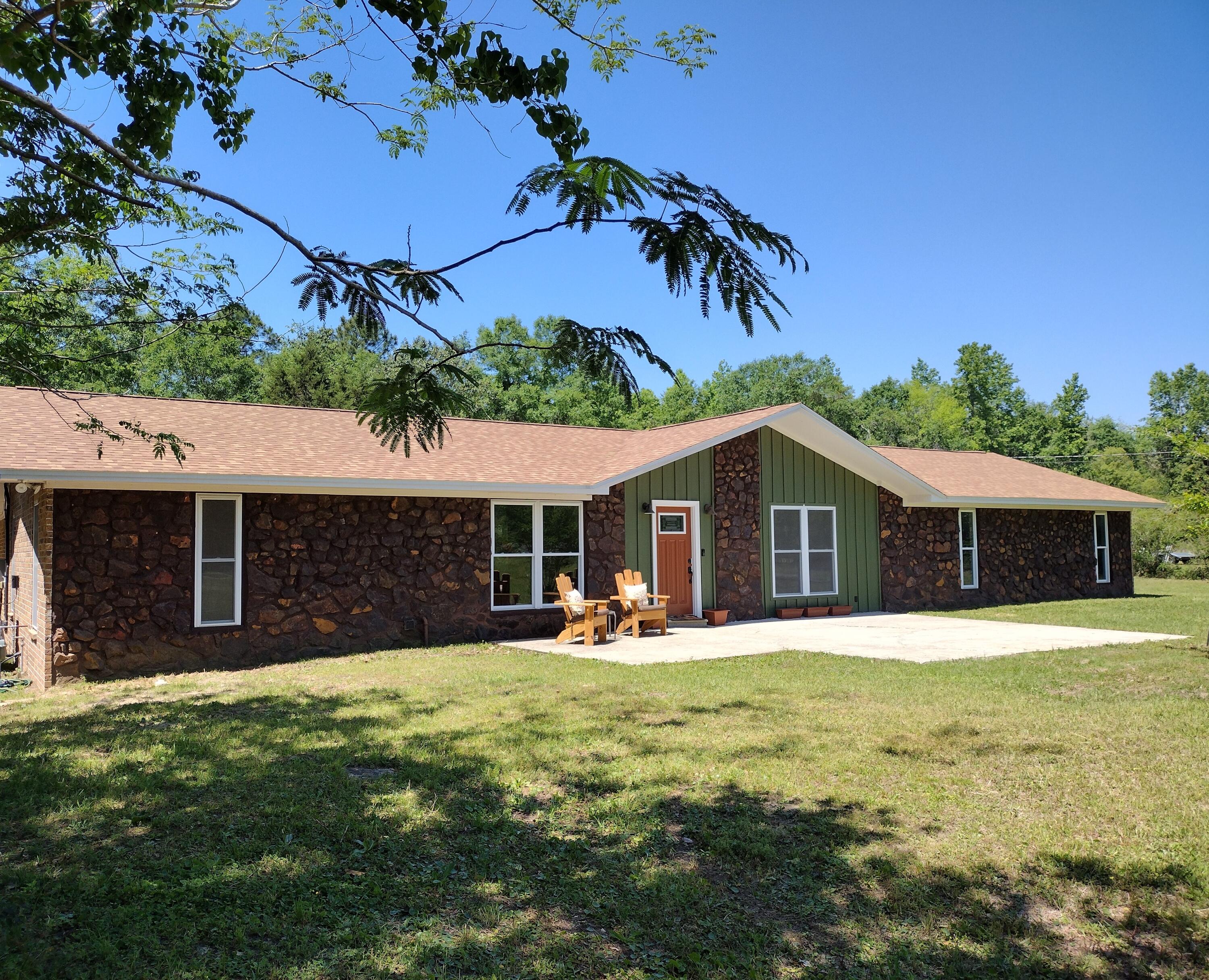 4611 Gunter Road Milton FL 32570