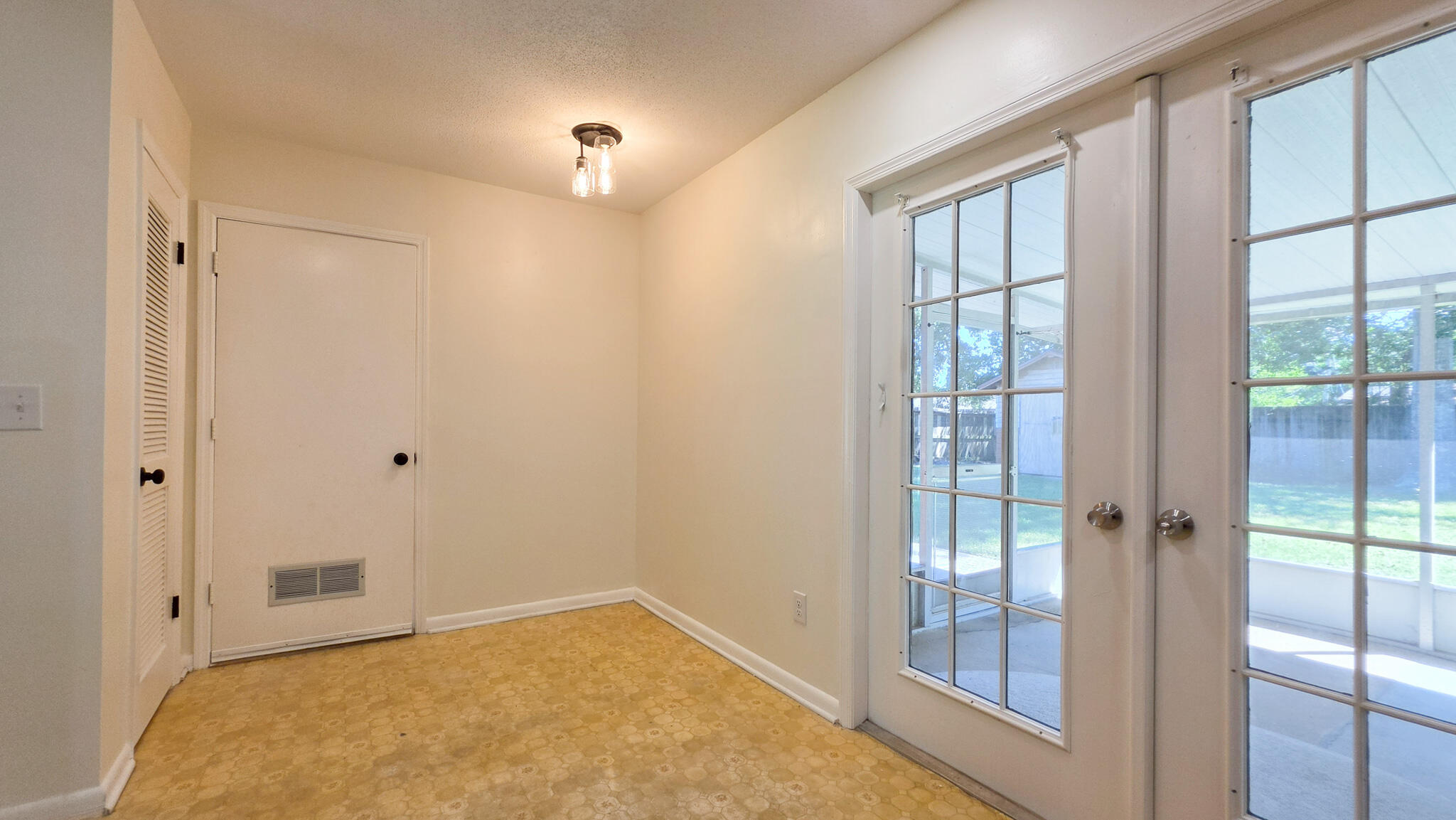 371 NW Oakland Circle Fort Walton Beach FL 32548