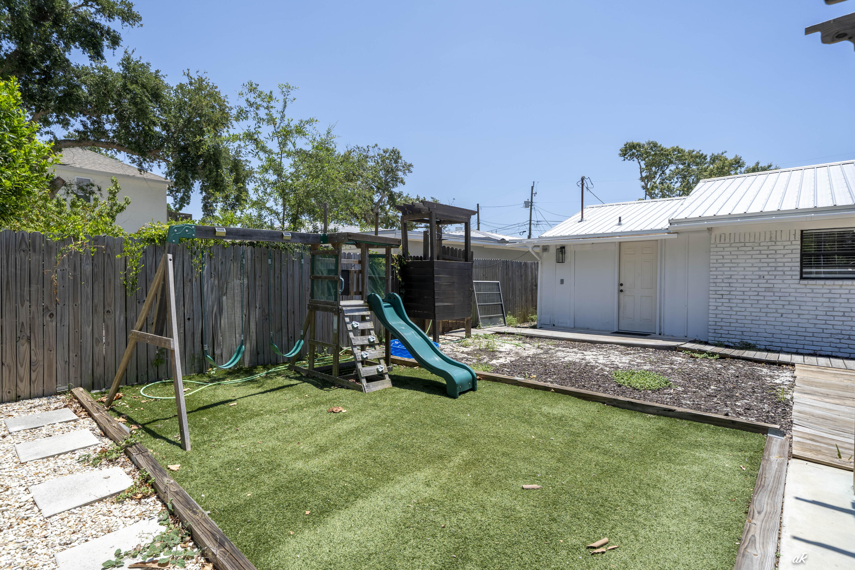 5412 Hilltop Avenue Panama City Beach FL 32408