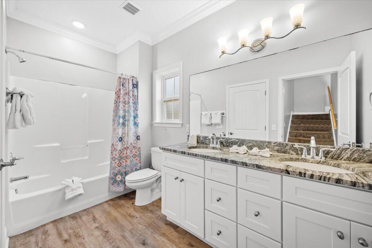 6006 Thomas Drive Panama City Beach FL 32408