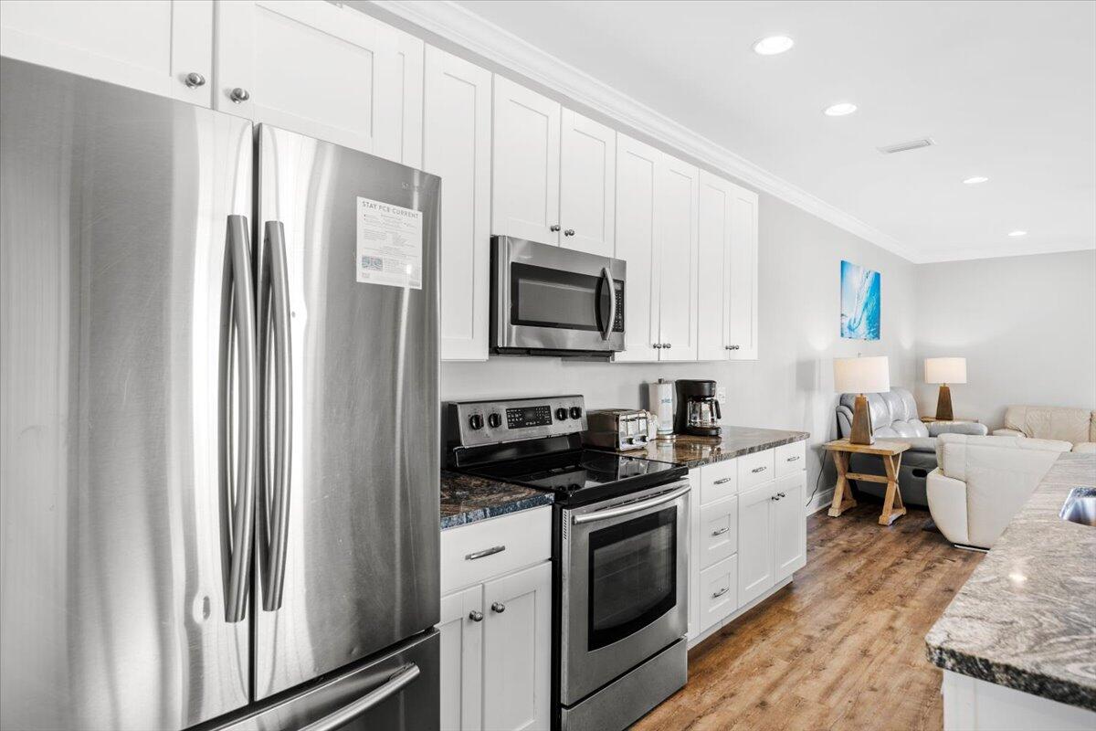6006 Thomas Drive Panama City Beach FL 32408