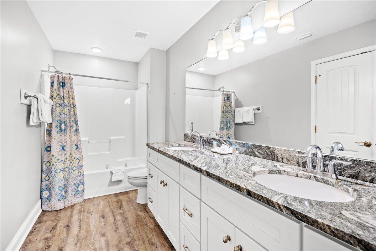 6006 Thomas Drive Panama City Beach FL 32408