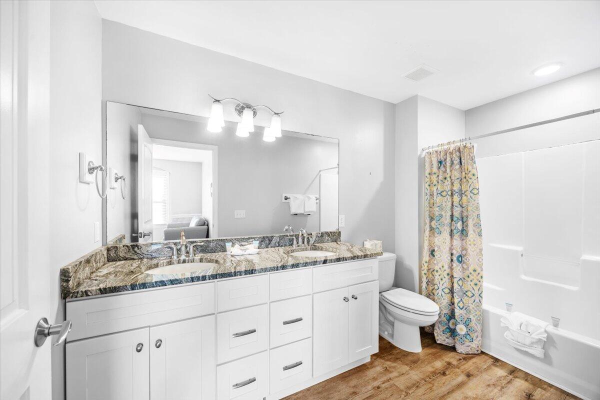 6006 Thomas Drive Panama City Beach FL 32408