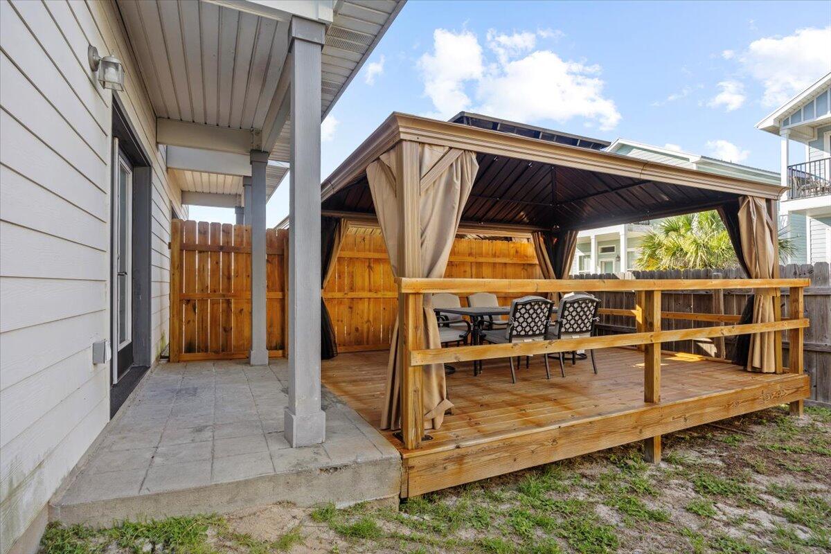 6006 Thomas Drive Panama City Beach FL 32408