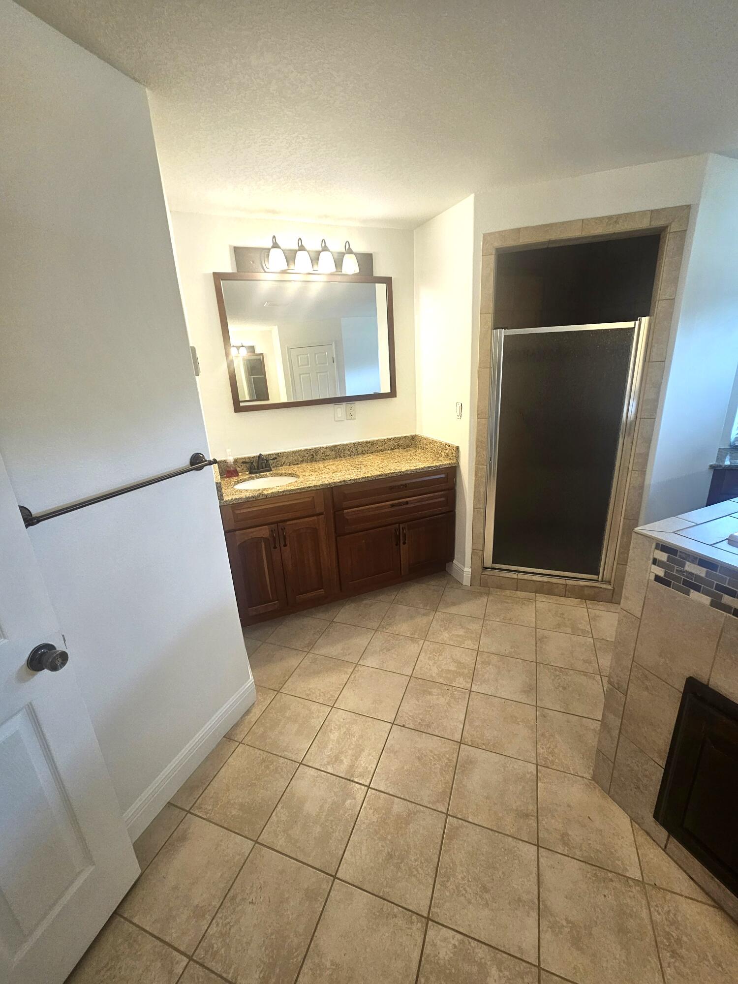 9202 E River Drive Navarre FL 32566