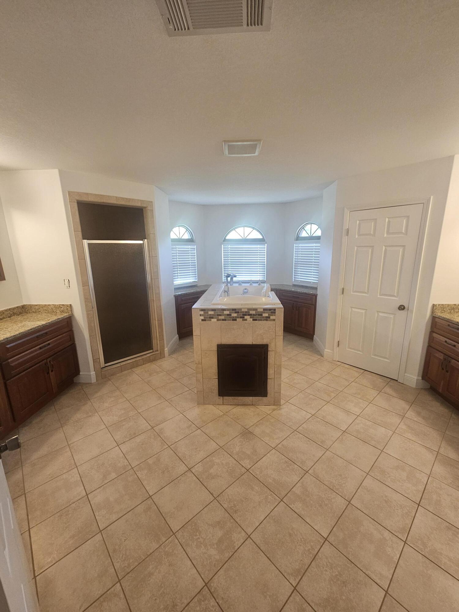 9202 E River Drive Navarre FL 32566