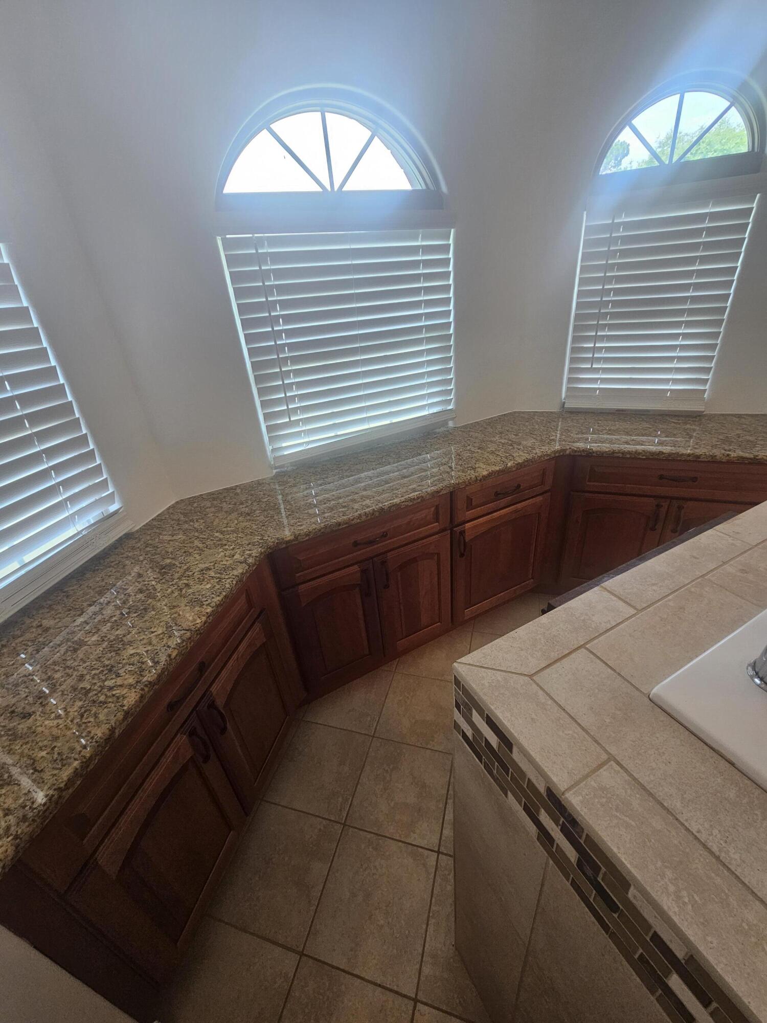 9202 E River Drive Navarre FL 32566