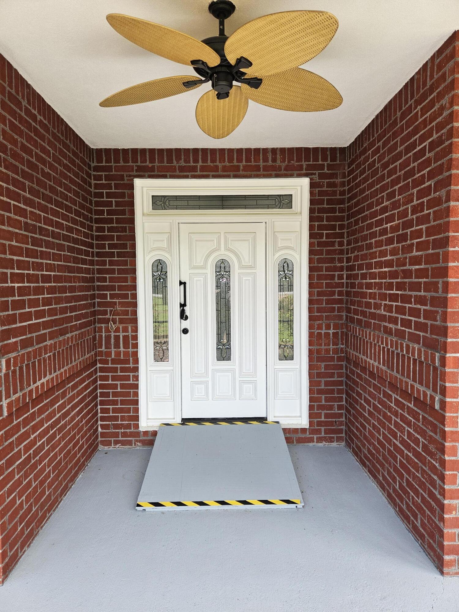 9202 E River Drive Navarre FL 32566