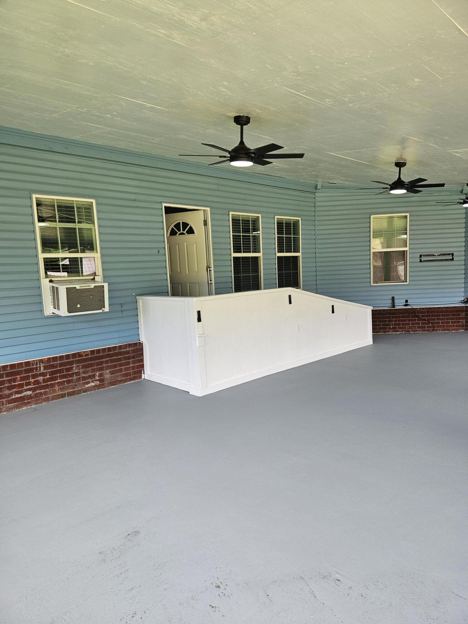 9202 E River Drive Navarre FL 32566