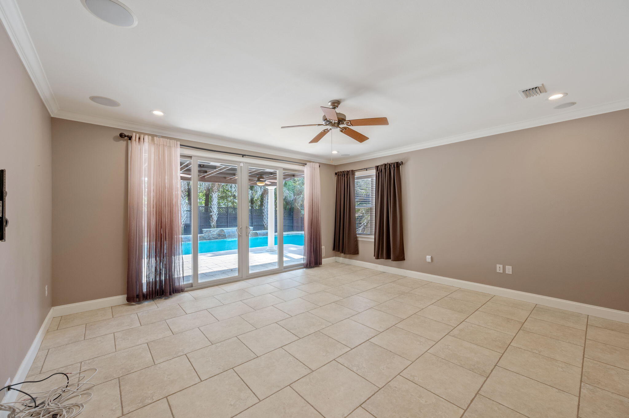 300 Grove Park Drive Niceville FL 32578