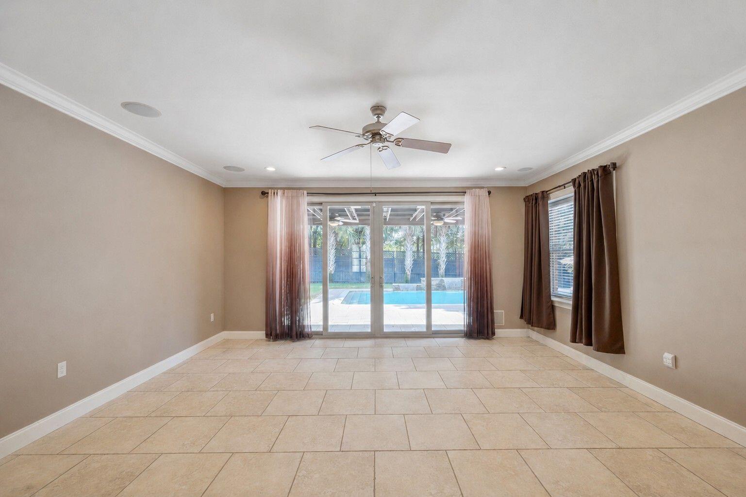 300 Grove Park Drive Niceville FL 32578