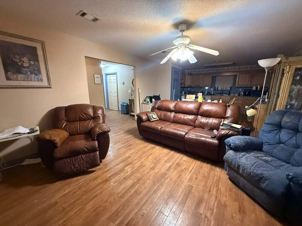 6100 Barnes Road Crestview FL 32536
