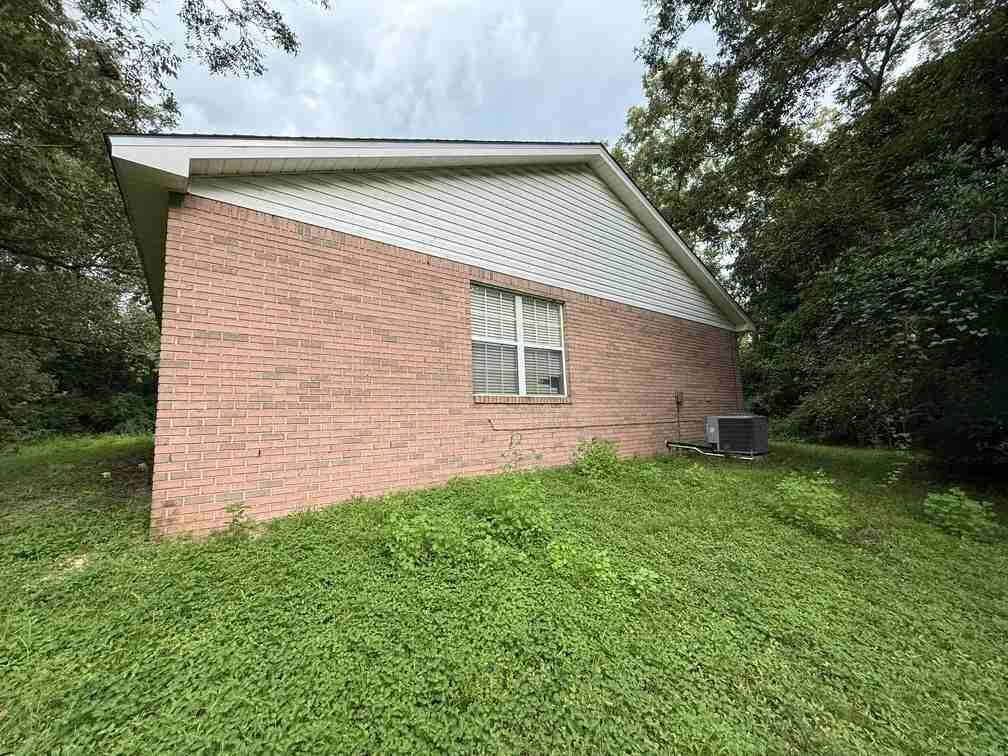 6100 Barnes Road Crestview FL 32536