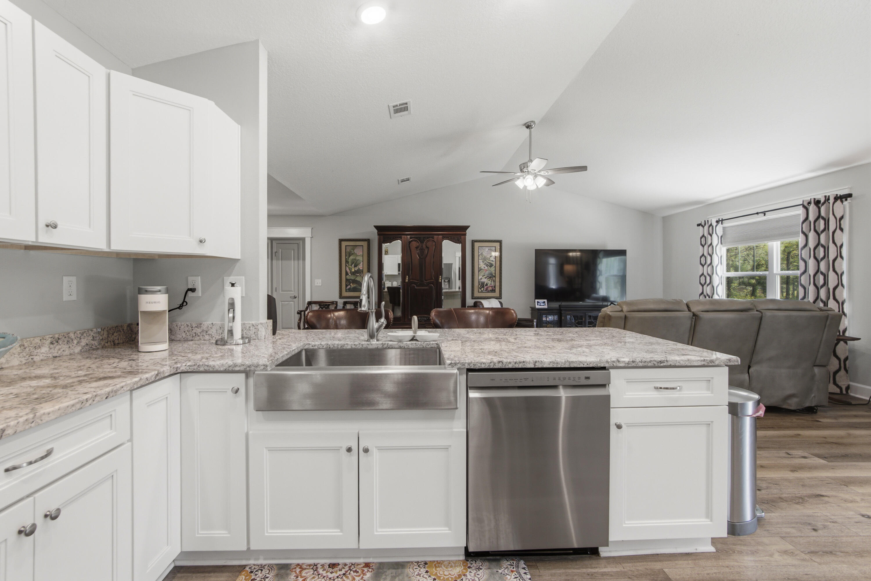 1092 Ten Lake Drive Defuniak Springs FL 32433