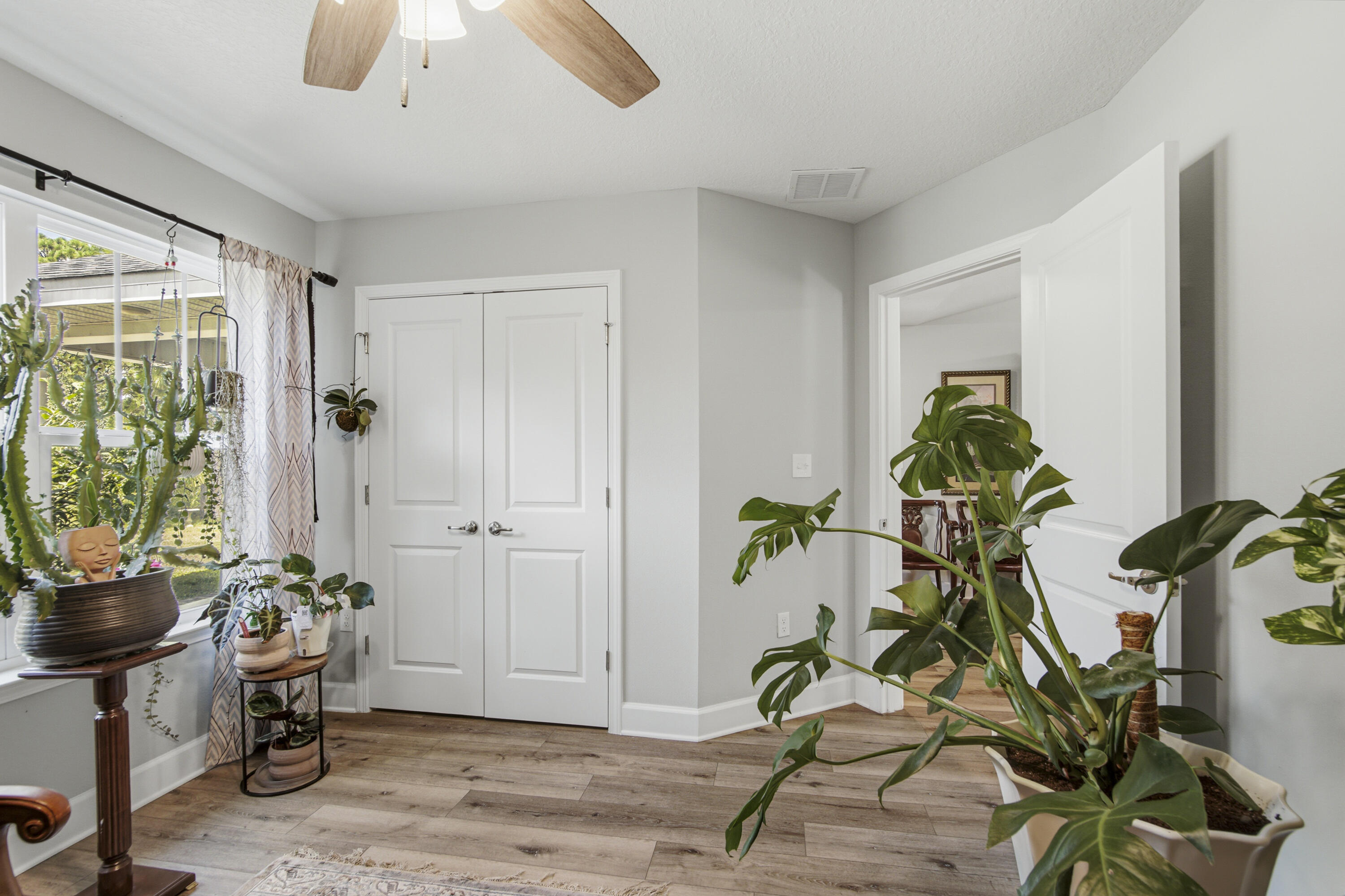 1092 Ten Lake Drive Defuniak Springs FL 32433