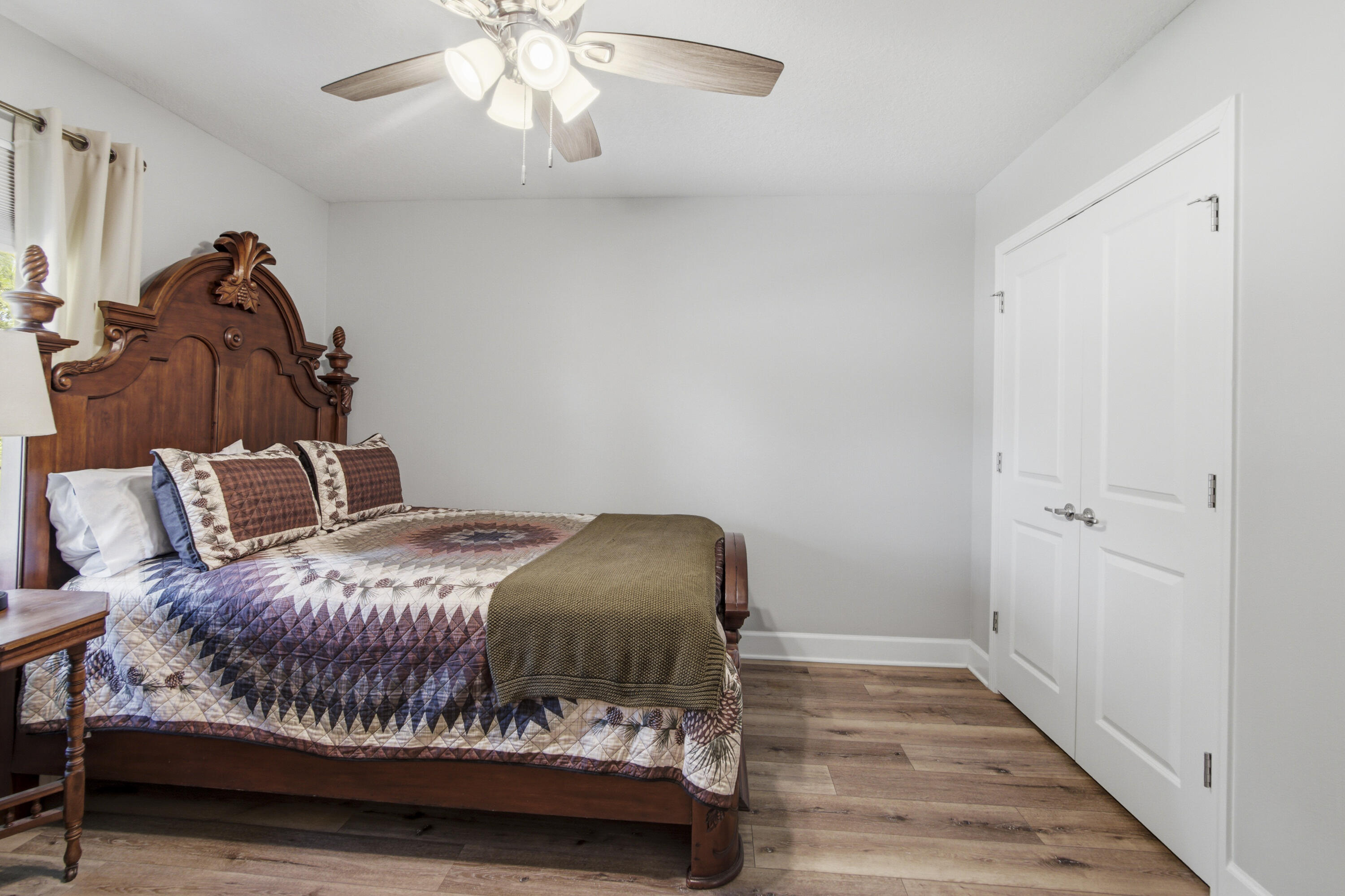 1092 Ten Lake Drive Defuniak Springs FL 32433
