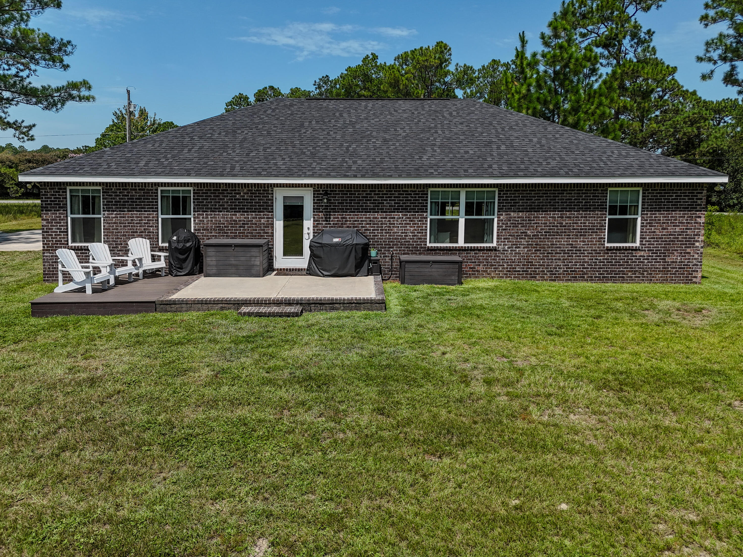 1092 Ten Lake Drive Defuniak Springs FL 32433
