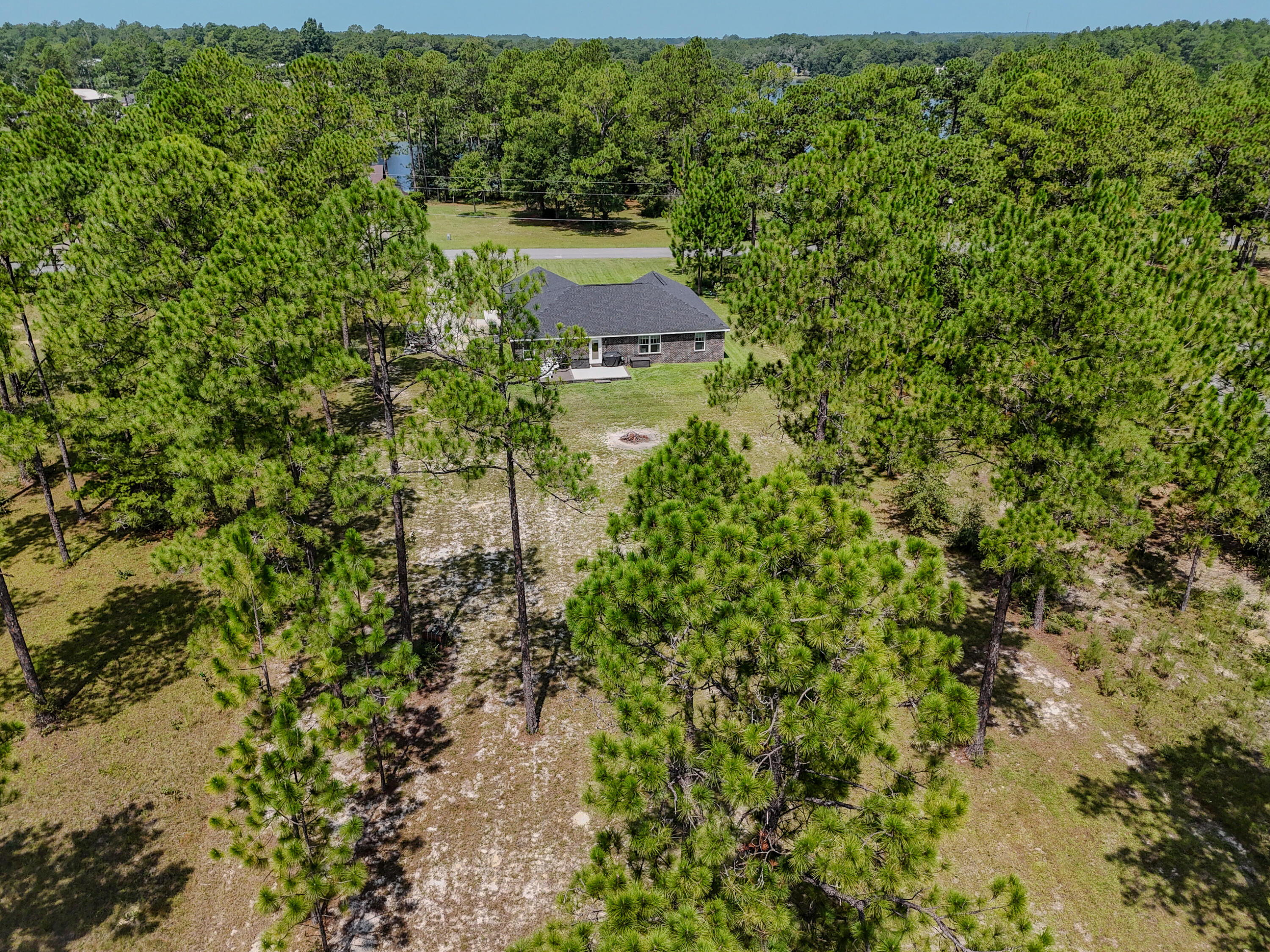 1092 Ten Lake Drive Defuniak Springs FL 32433