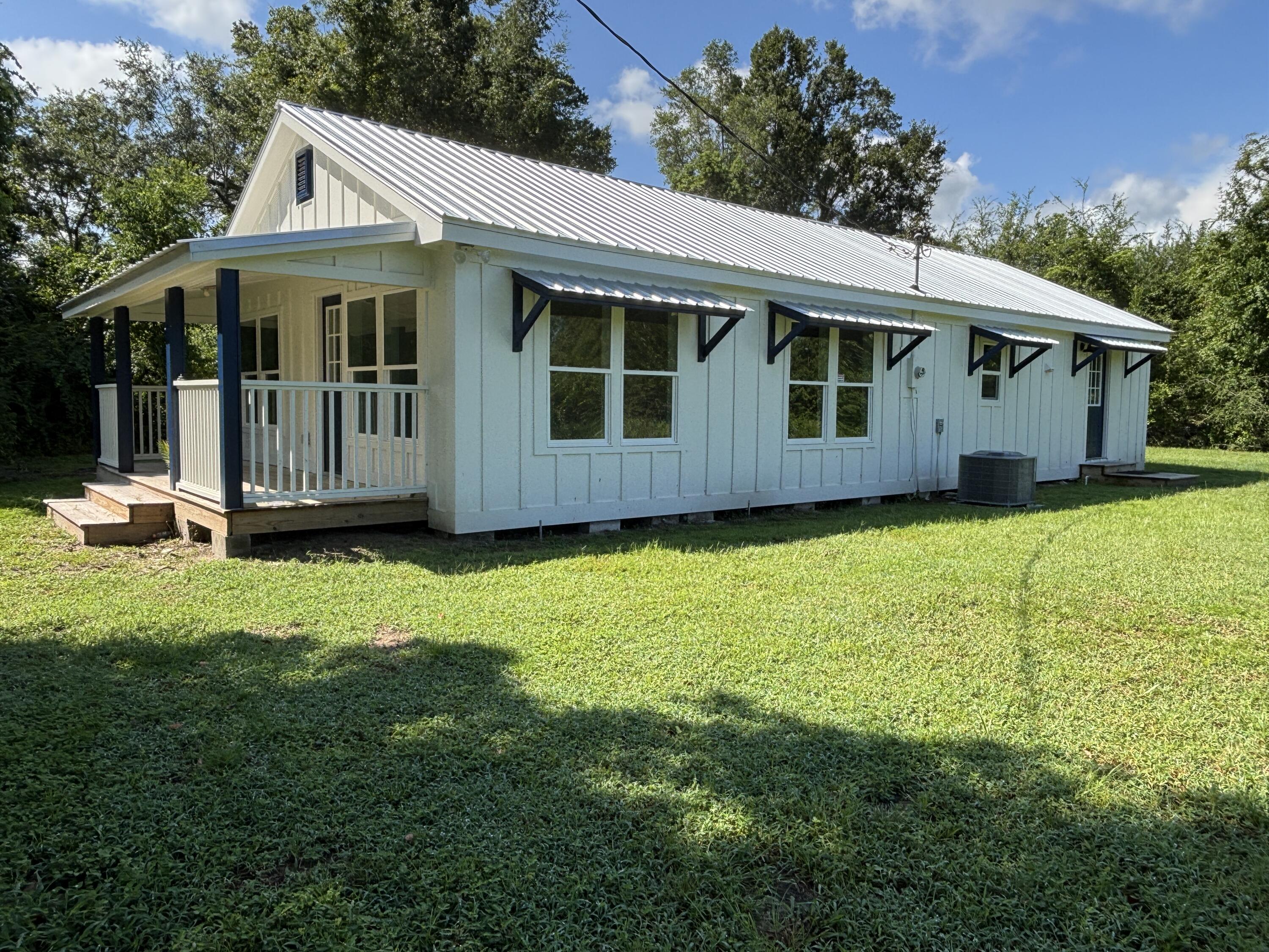 1607 Hwy 71 S Wewahitchka FL 32465