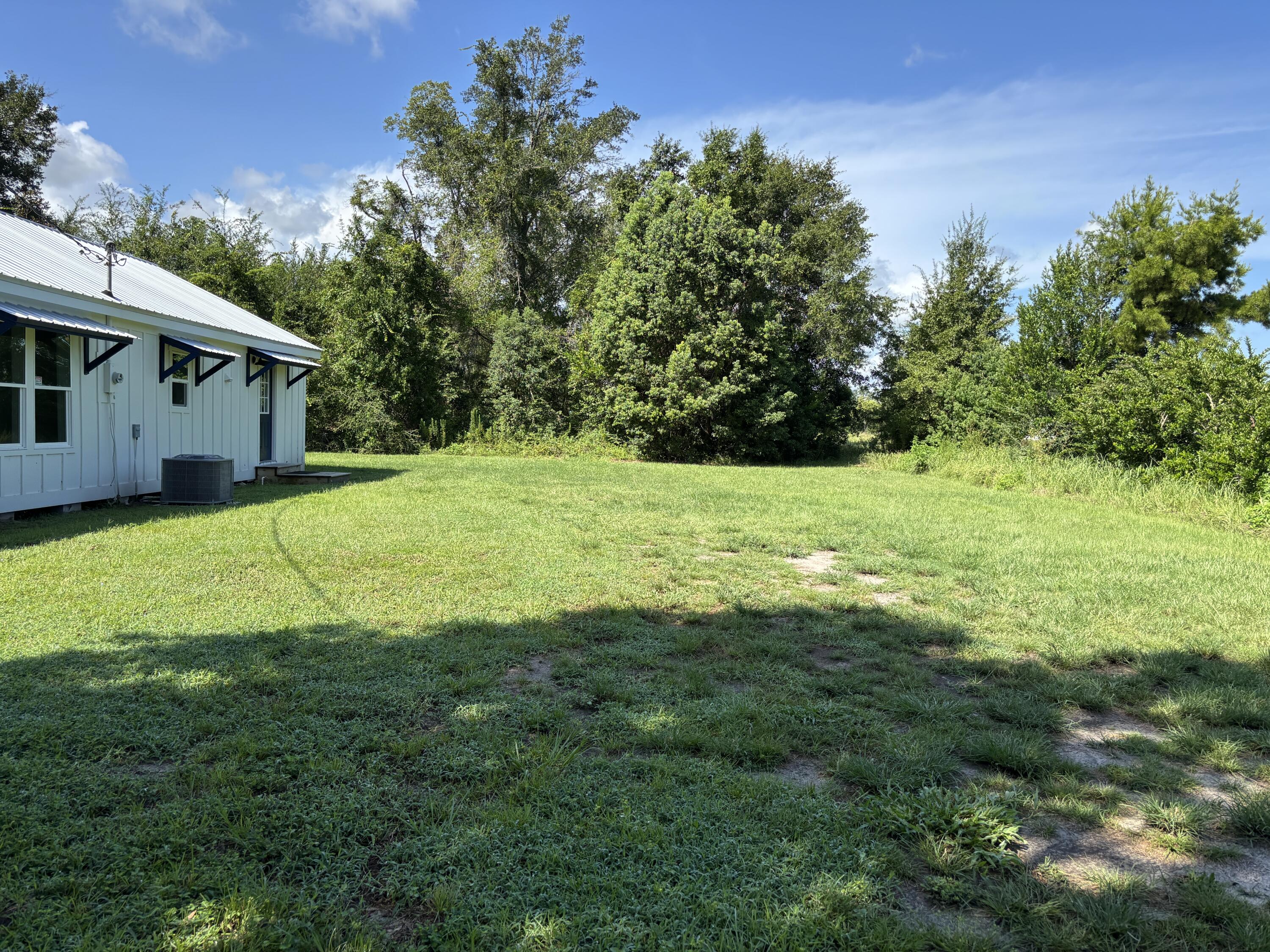 1607 Hwy 71 S Wewahitchka FL 32465