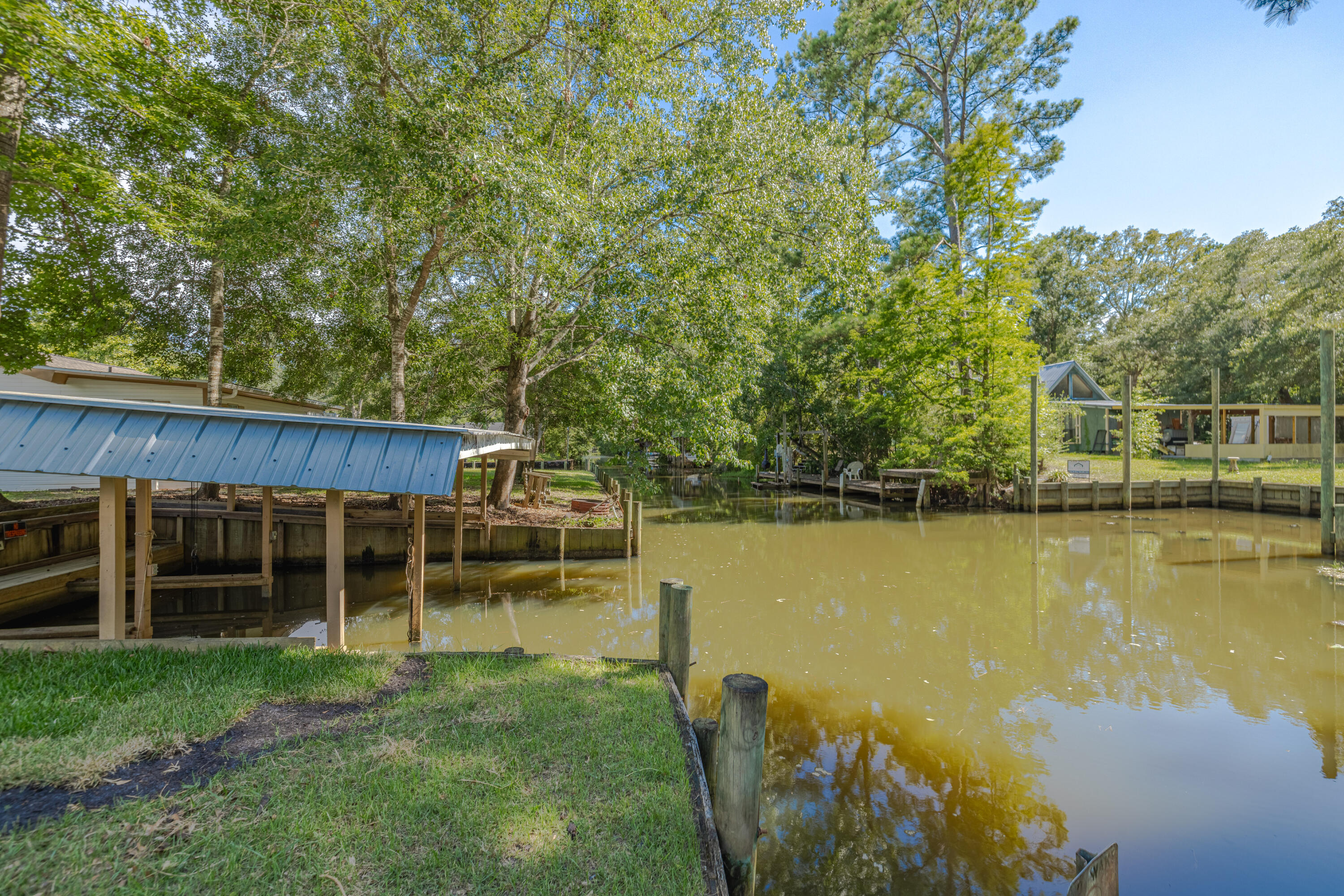 151 Swamp Haven Road Vernon FL 32462